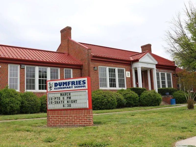 Dumfries Elementary School building entrance